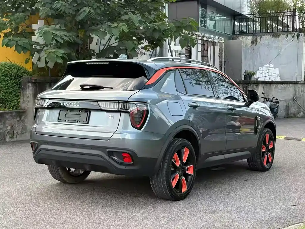 Lynk & Co 01 — миниатюра 4