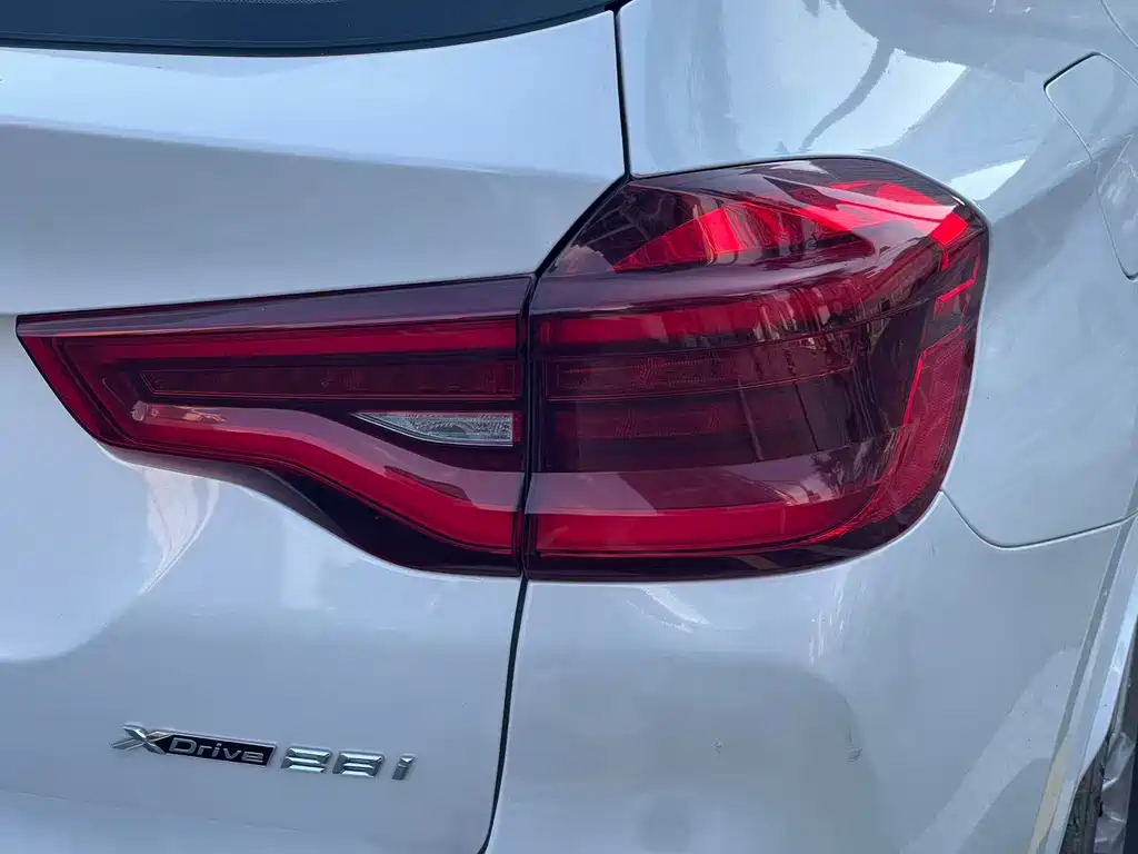 BMW X3 — миниатюра 15