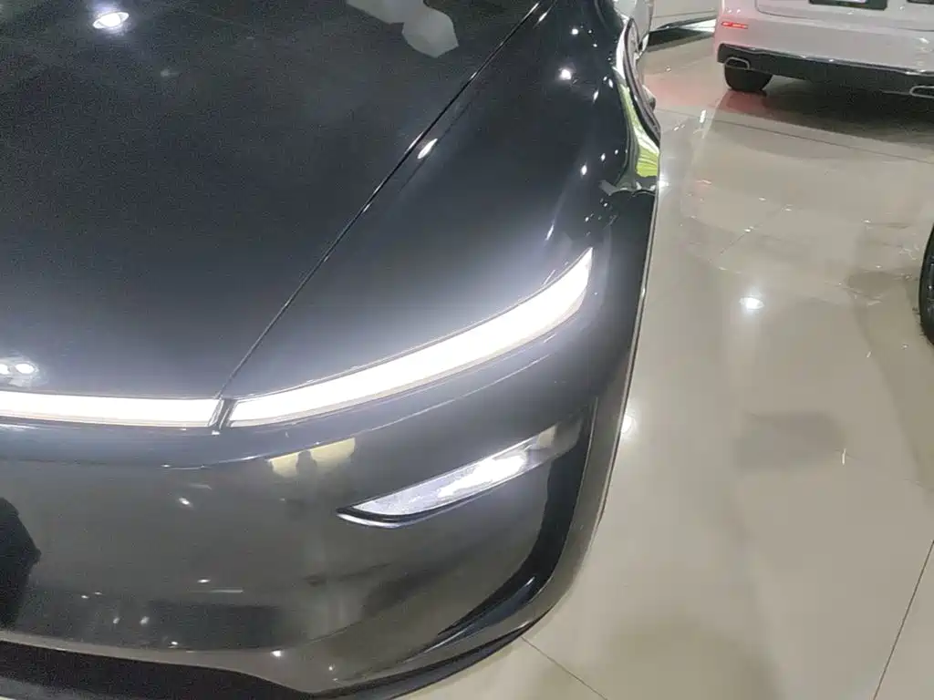 Tesla Model Y — фотографии объявления, Фото 24