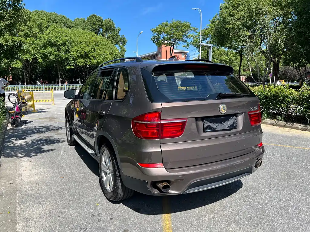 BMW X5 (Import) — миниатюра 5