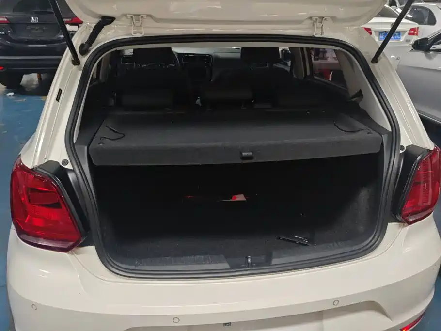 Volkswagen Polo — миниатюра 4