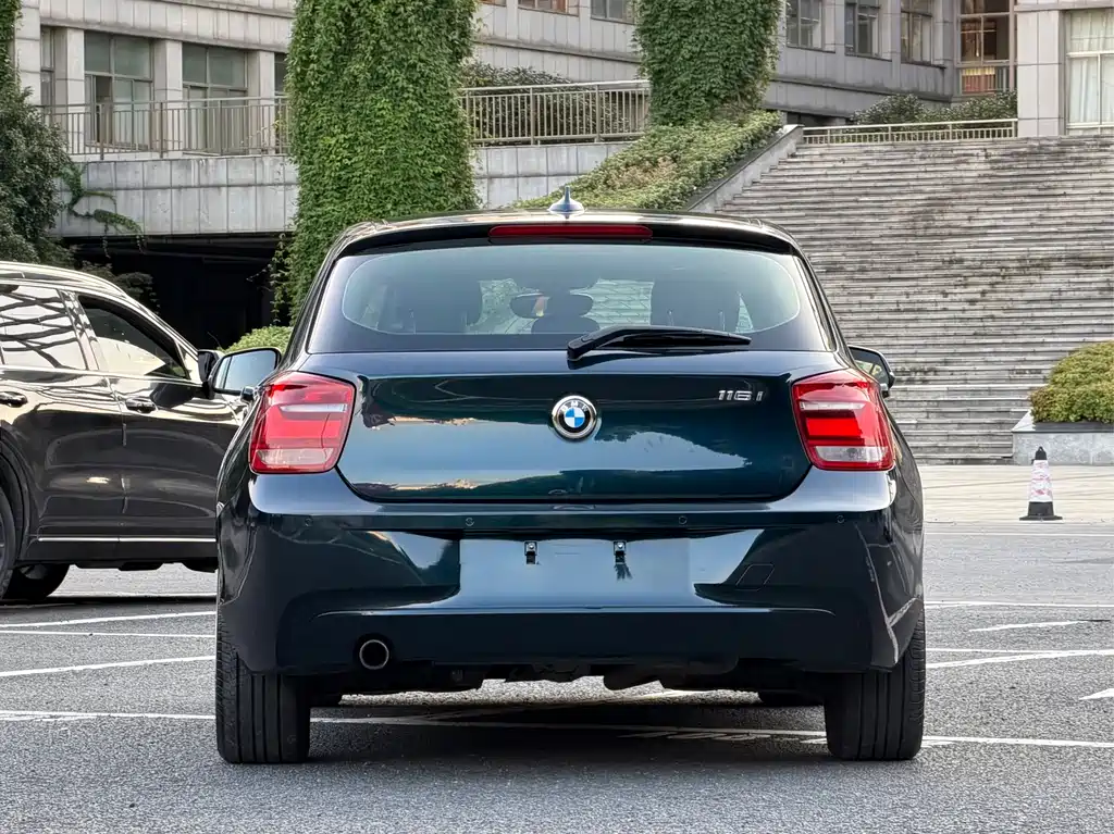 BMW 1 Series (Import) — миниатюра 5