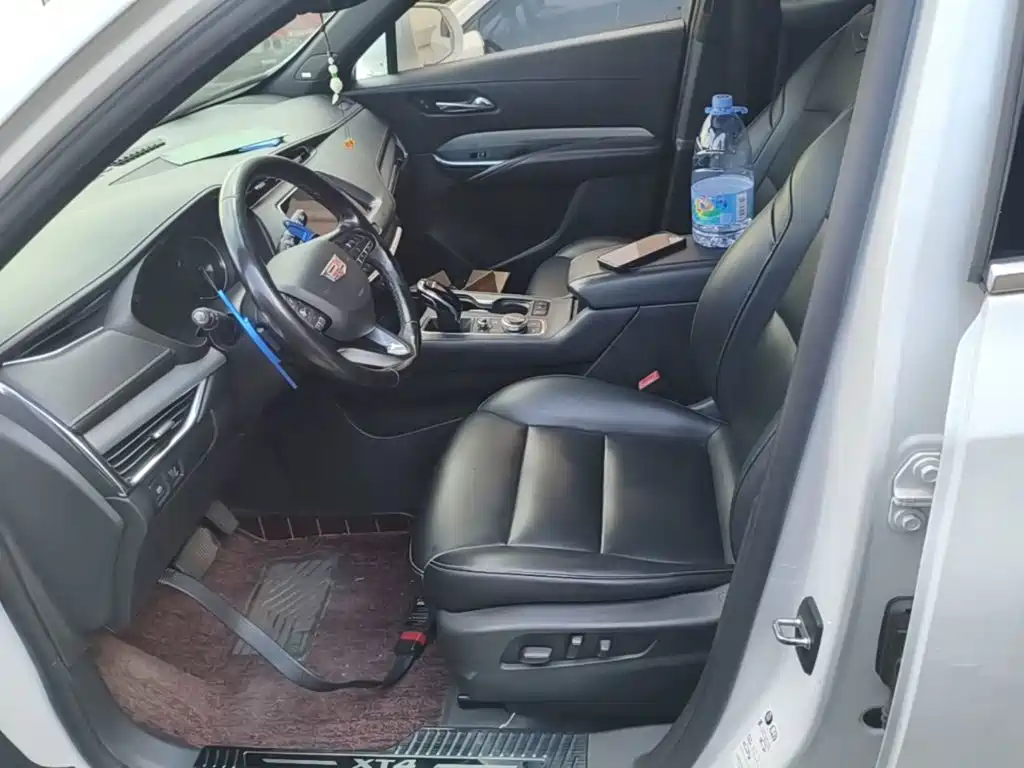 Cadillac XT4 — миниатюра 15