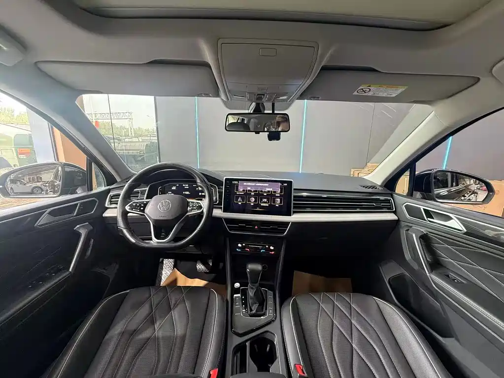 Volkswagen Tiguan L — миниатюра 9