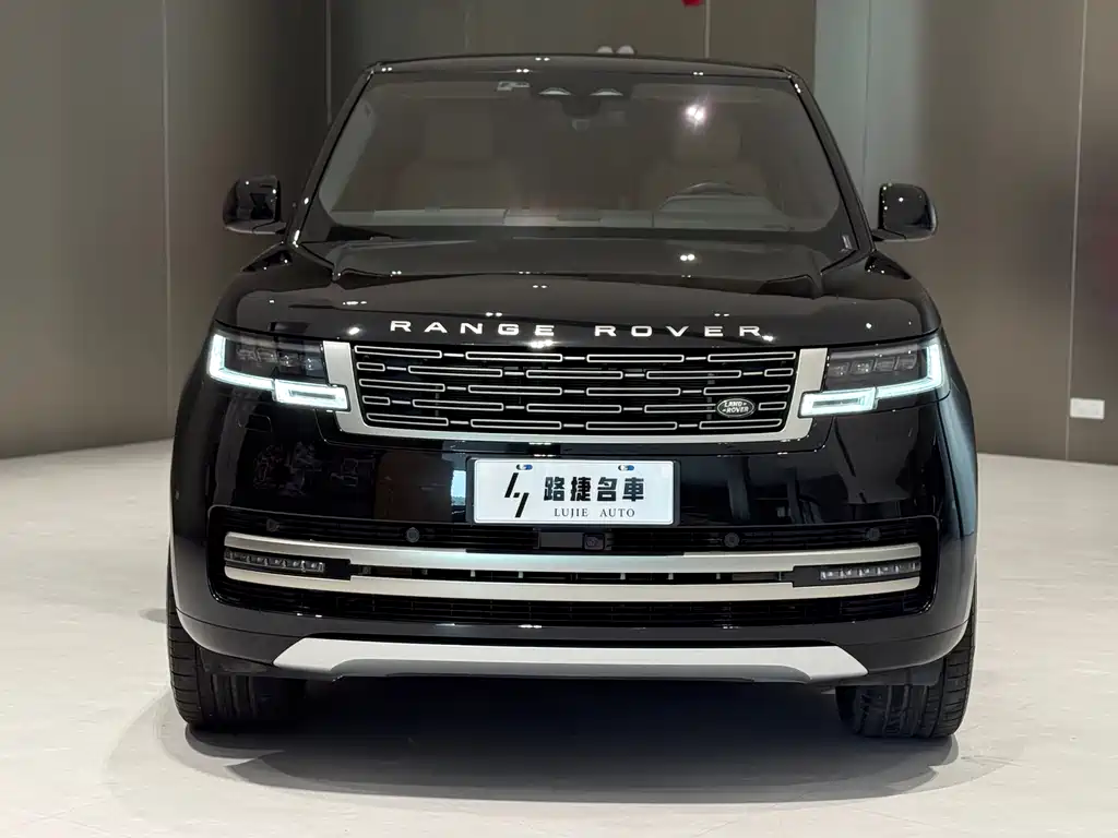 Land Rover Range Rover 2023 3.0 L6 400PS мест Long Wheelbase
