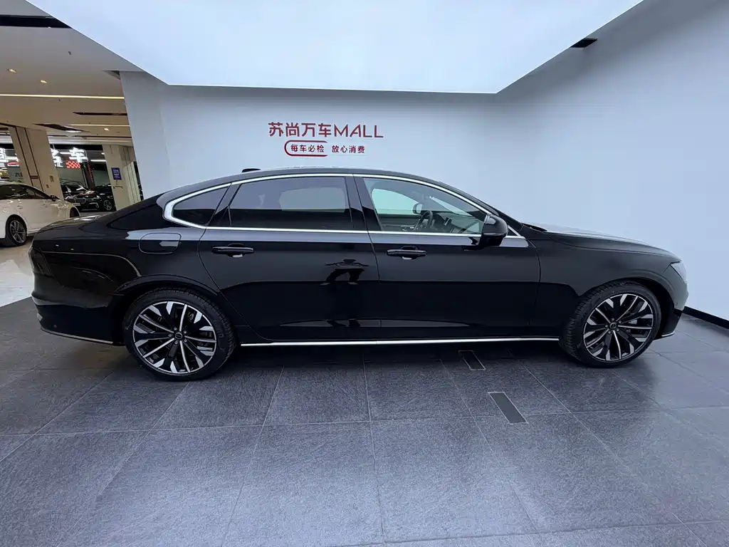 Volvo S90 2026 Luxury