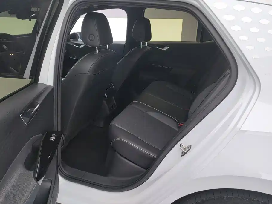 Volkswagen ID.3 — миниатюра 11
