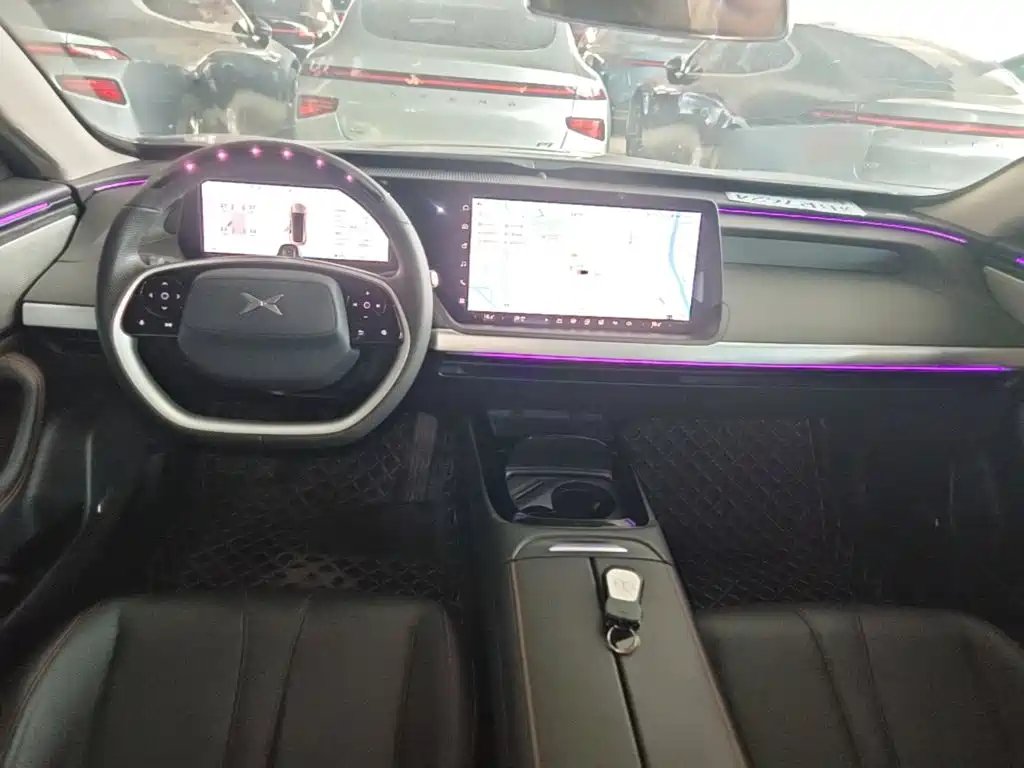 XPeng P7 — миниатюра 6