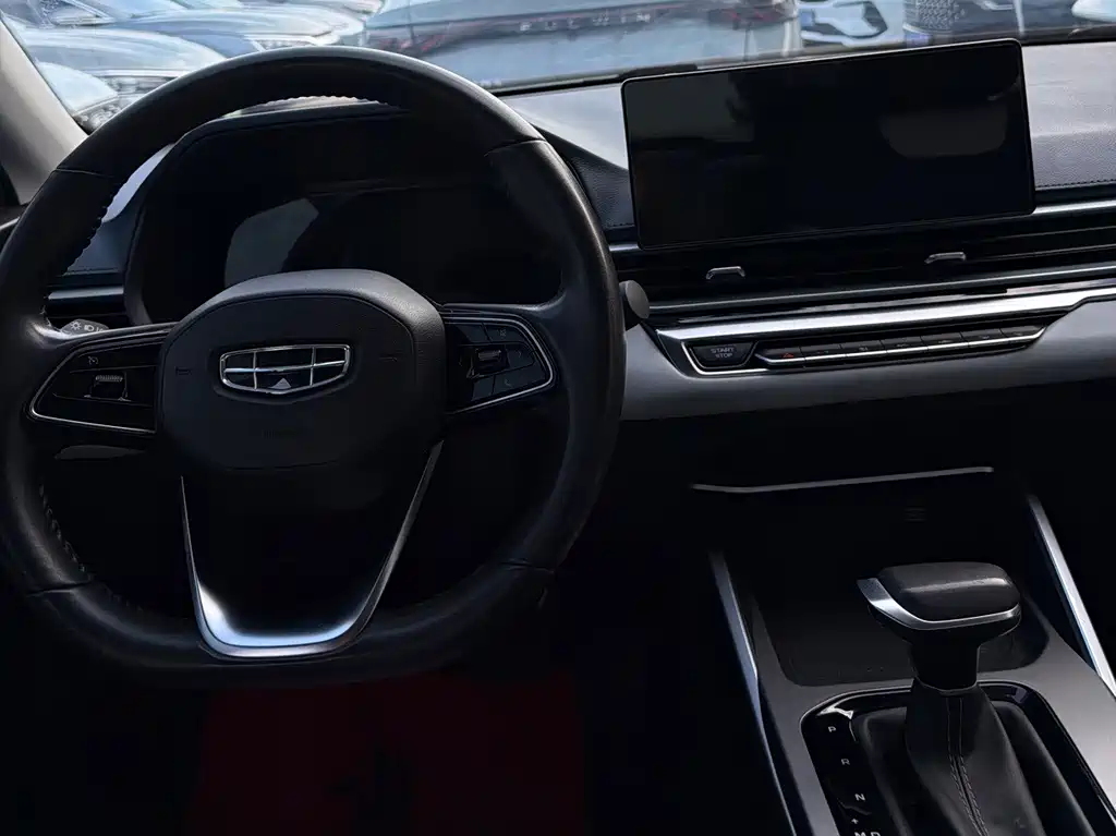 Geely Emgrand — миниатюра 7