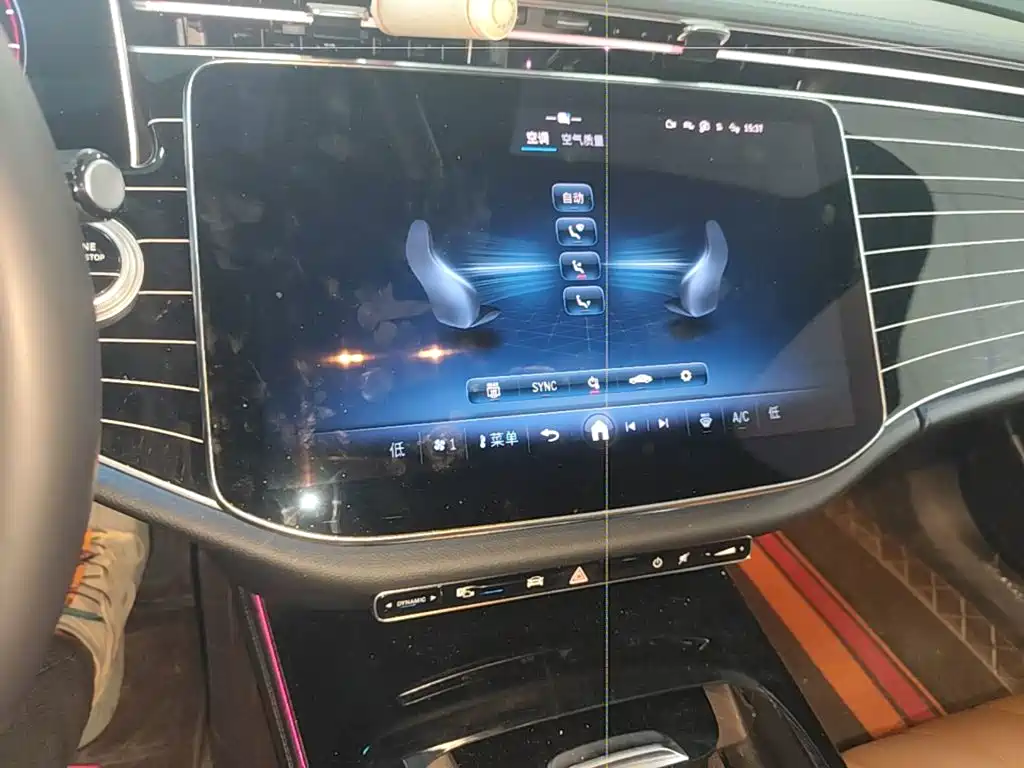 Mercedes-Benz E-Class — миниатюра 13
