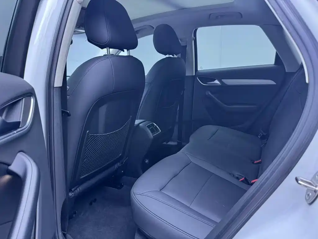 Audi Q3 — миниатюра 6