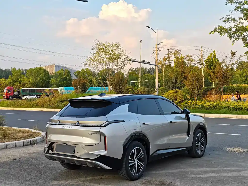 Lynk & Co 08 EM-P — миниатюра 9