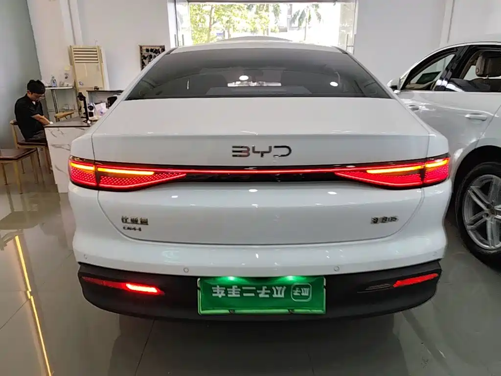 BYD Seal 05 DM-i — миниатюра 6