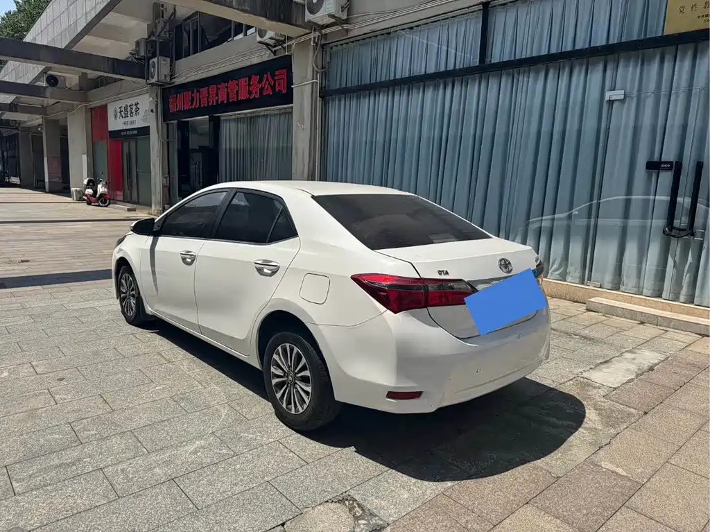 Toyota Corolla — миниатюра 6