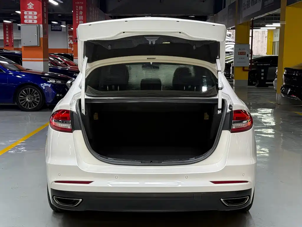 Ford Mondeo — миниатюра 25