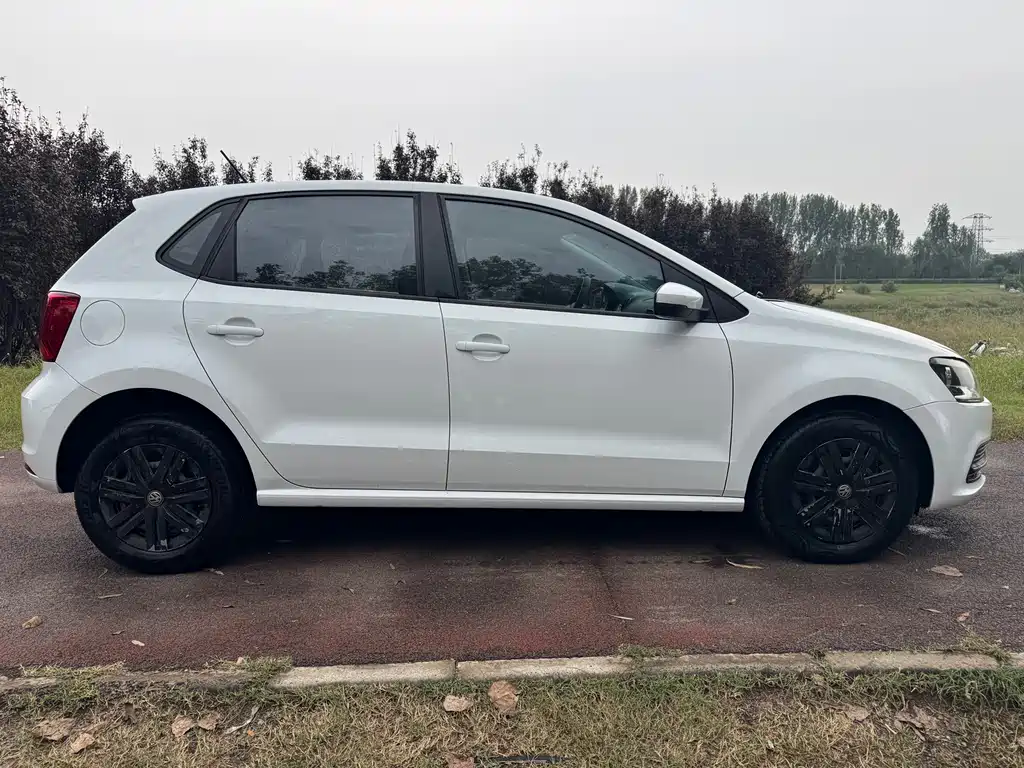 Volkswagen Polo — миниатюра 9