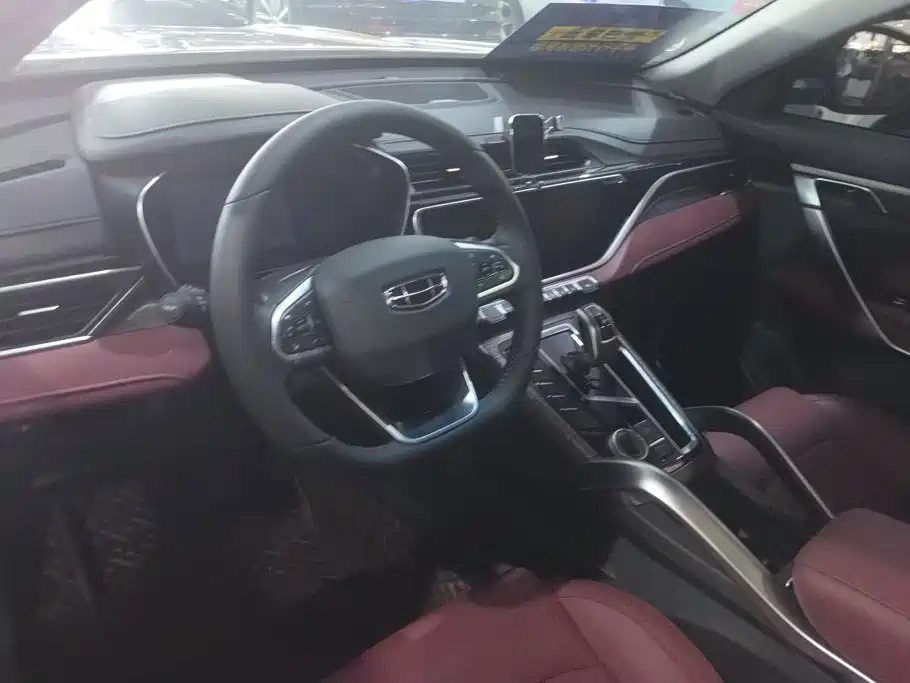 Geely Boyue — миниатюра 12