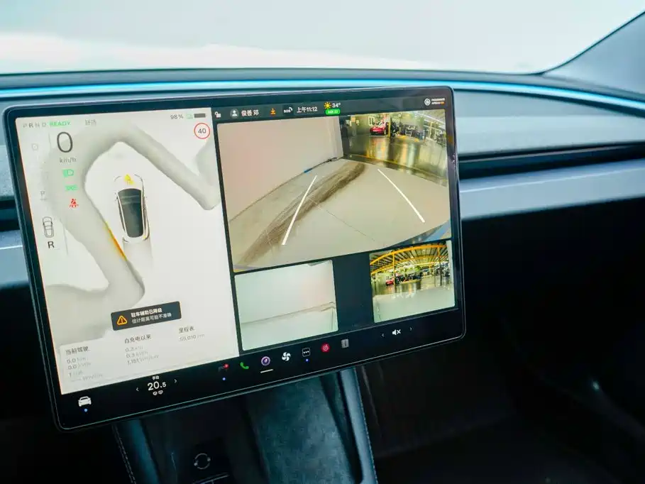 Tesla Model 3 — миниатюра 20
