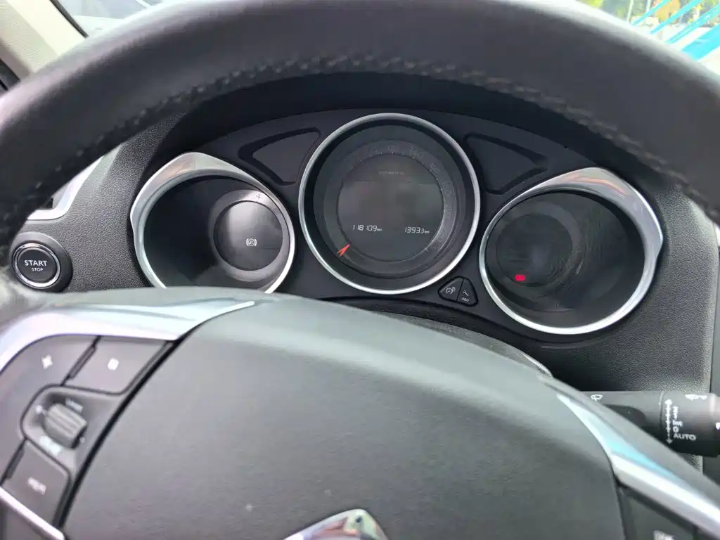 Citroen C4L — миниатюра 11