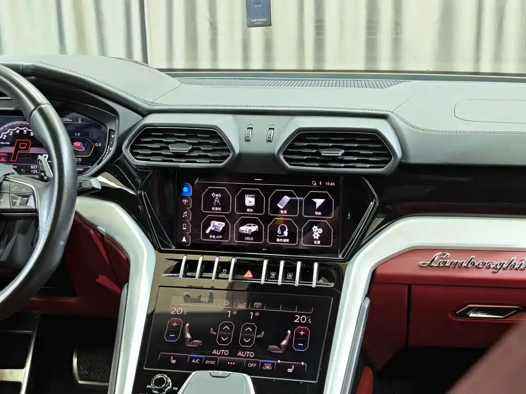 Lamborghini Urus — миниатюра 11
