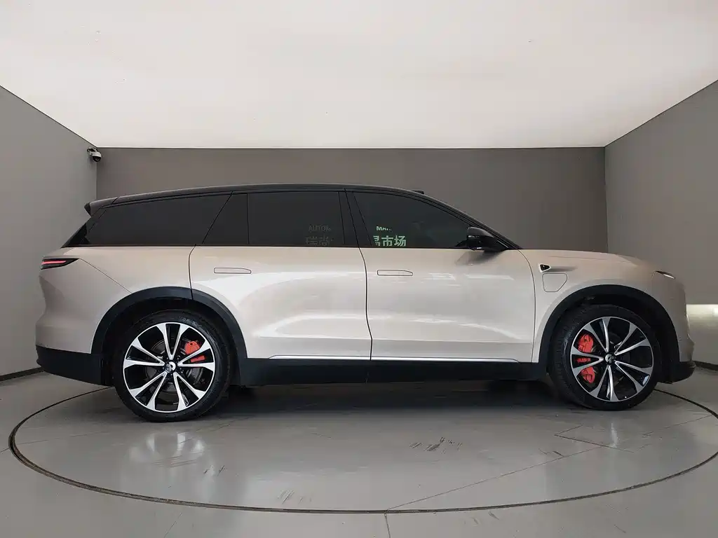 NIO ES8 — миниатюра 7