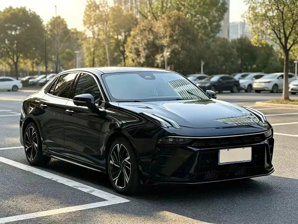 Lynk & Co 03 — миниатюра 3