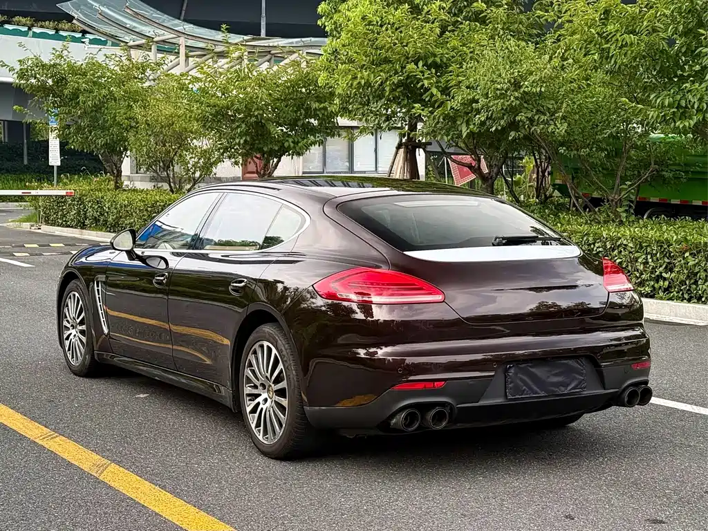 Porsche Panamera — миниатюра 5