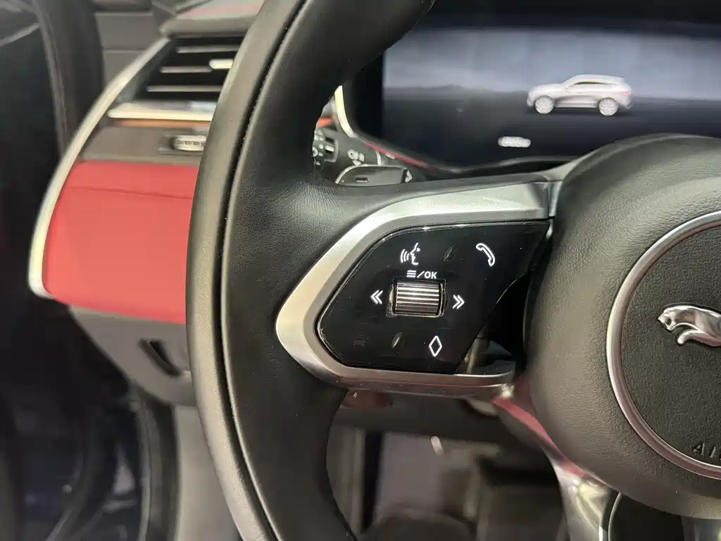 Jaguar F-Pace 2024 P250 R-Dynamic HSE