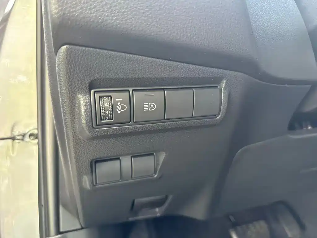 Toyota Corolla Cross — миниатюра 13