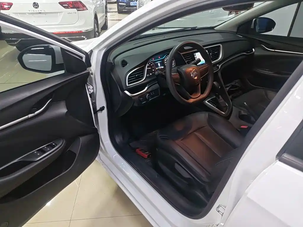 Buick Excelle — миниатюра 16