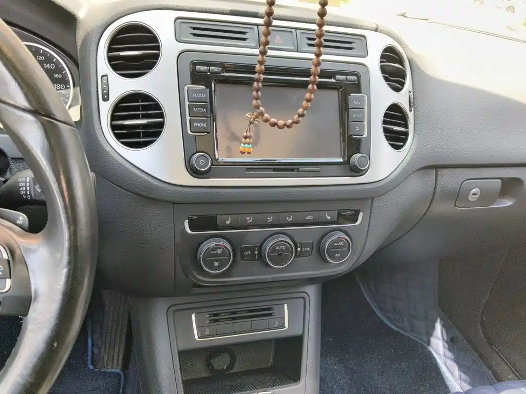 Volkswagen Tiguan — миниатюра 14
