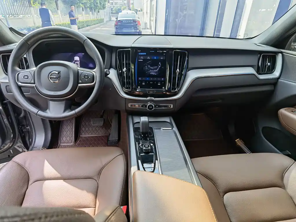 Volvo XC60 — миниатюра 10