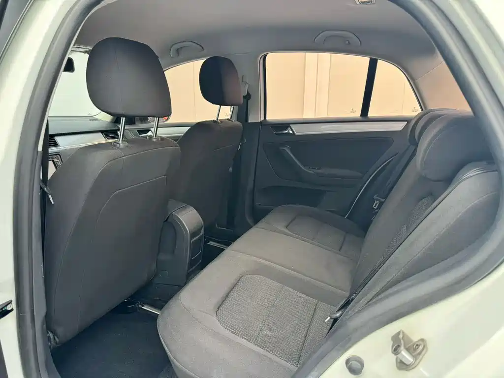 Volkswagen Bora — миниатюра 4