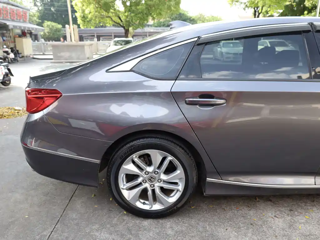 Honda Accord — миниатюра 28