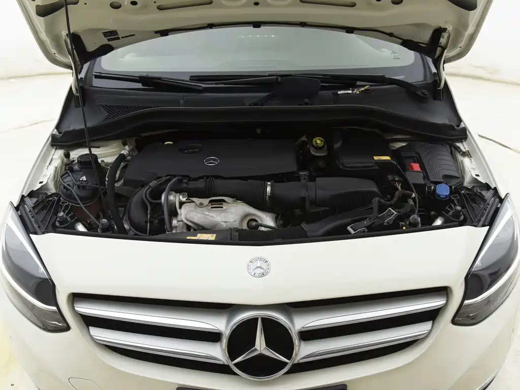 Mercedes-Benz B-Class — миниатюра 12