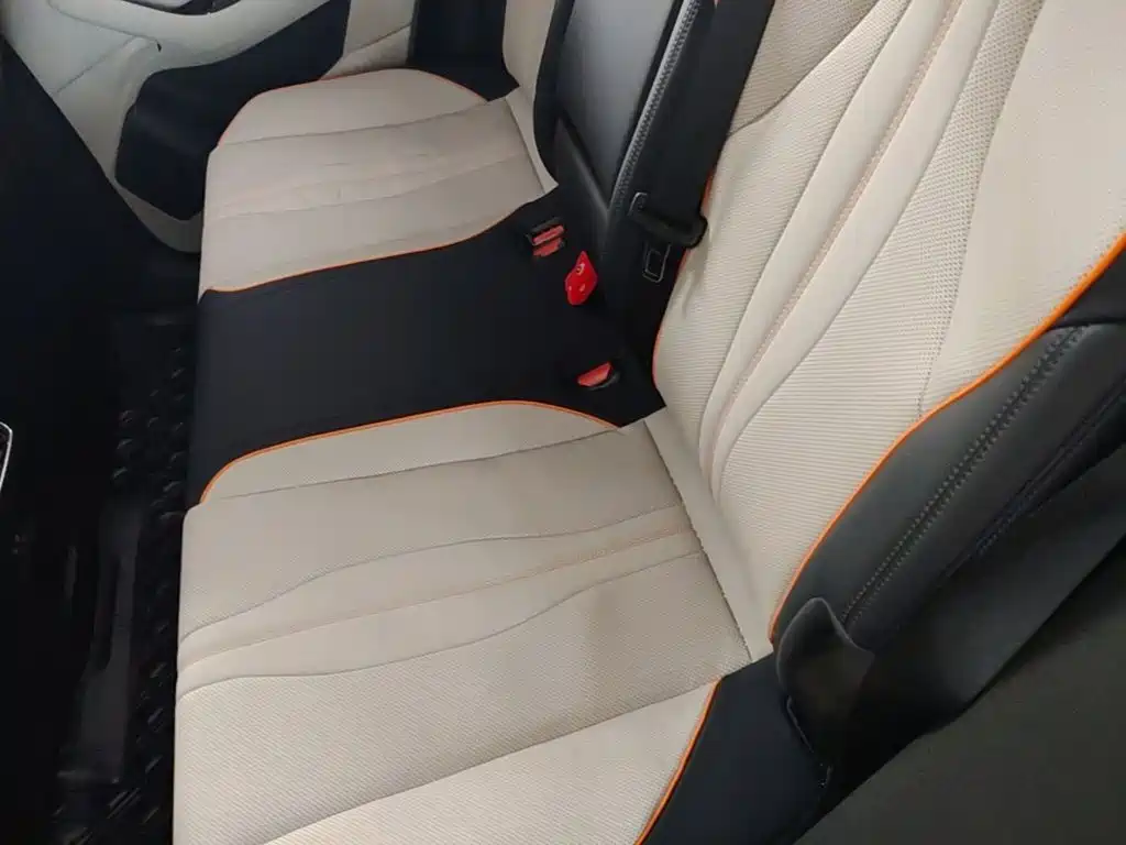 BYD PLUS New Energy — миниатюра 17