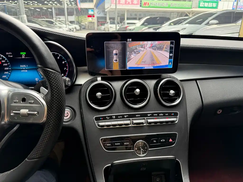 Mercedes-Benz C-Class — миниатюра 8
