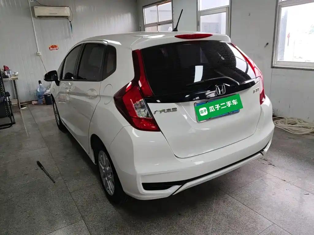 Honda Fit — миниатюра 5