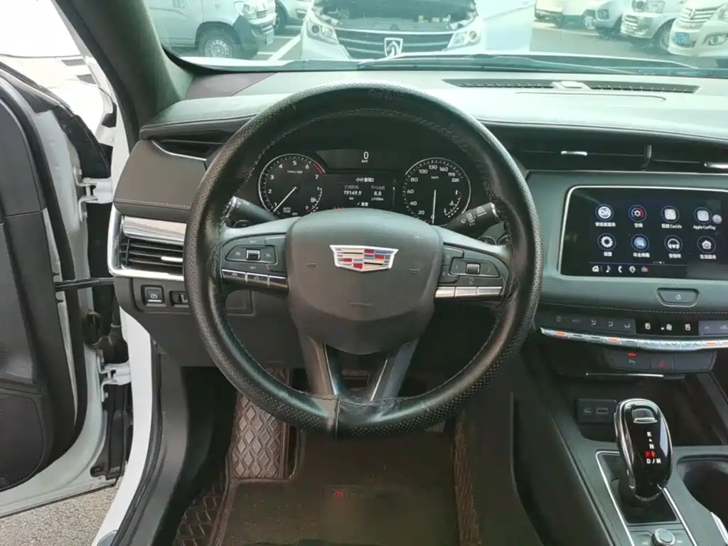 Cadillac XT4 — миниатюра 11