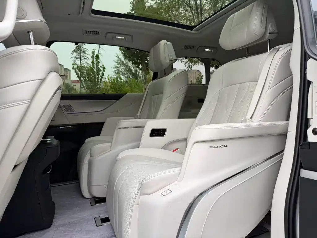 Buick GL8 Hybrid — миниатюра 23