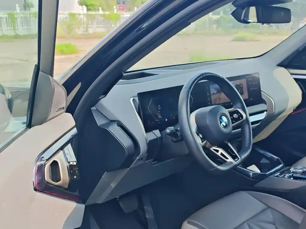 BMW X3 — миниатюра 7