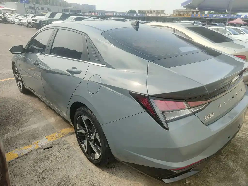 Hyundai Elantra — миниатюра 19
