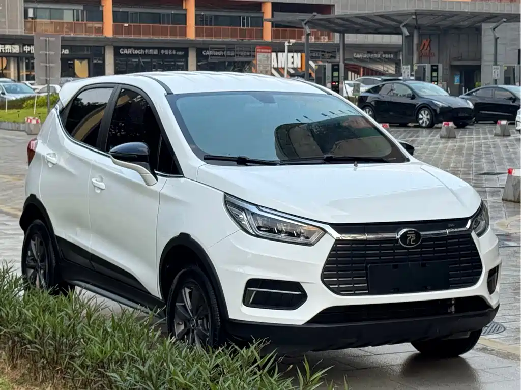 BYD Yuan EV — миниатюра 3
