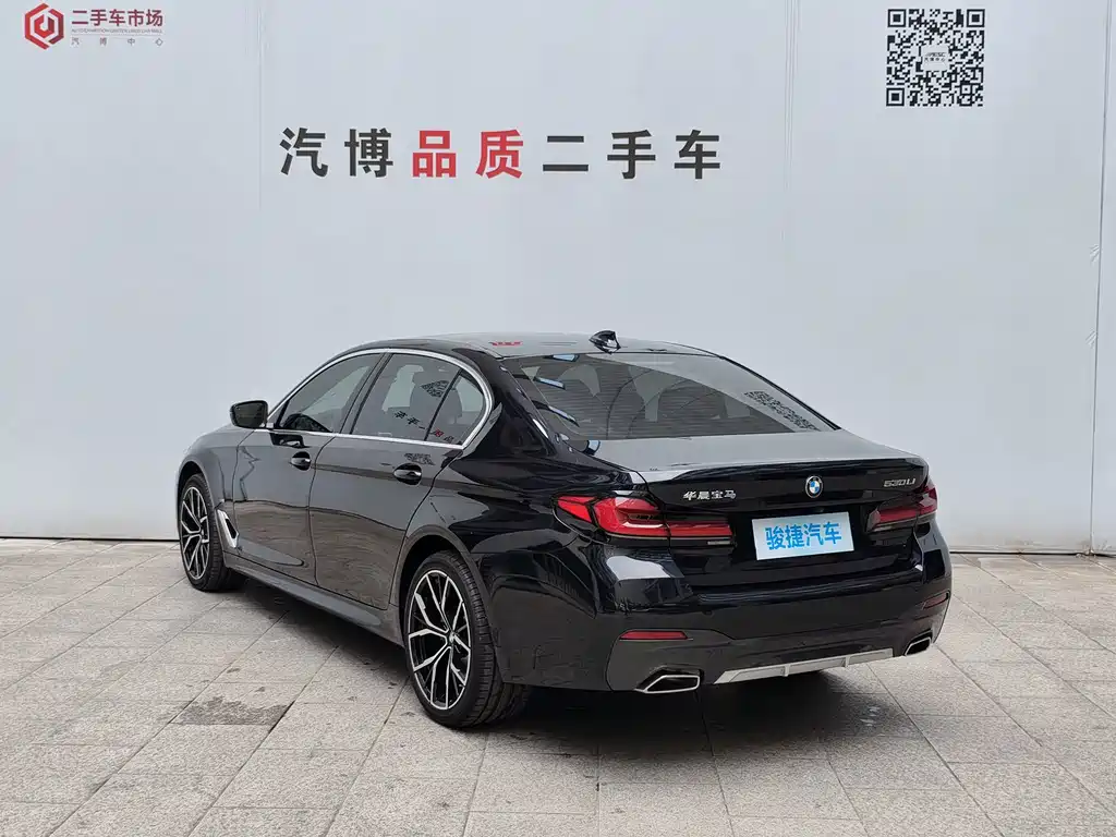 BMW 5 Series — миниатюра 6
