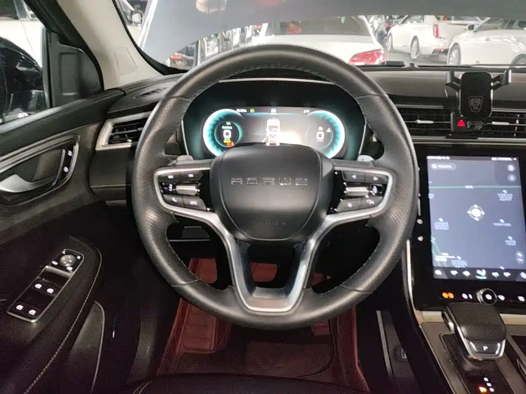 Roewe RX5 New Energy — миниатюра 11