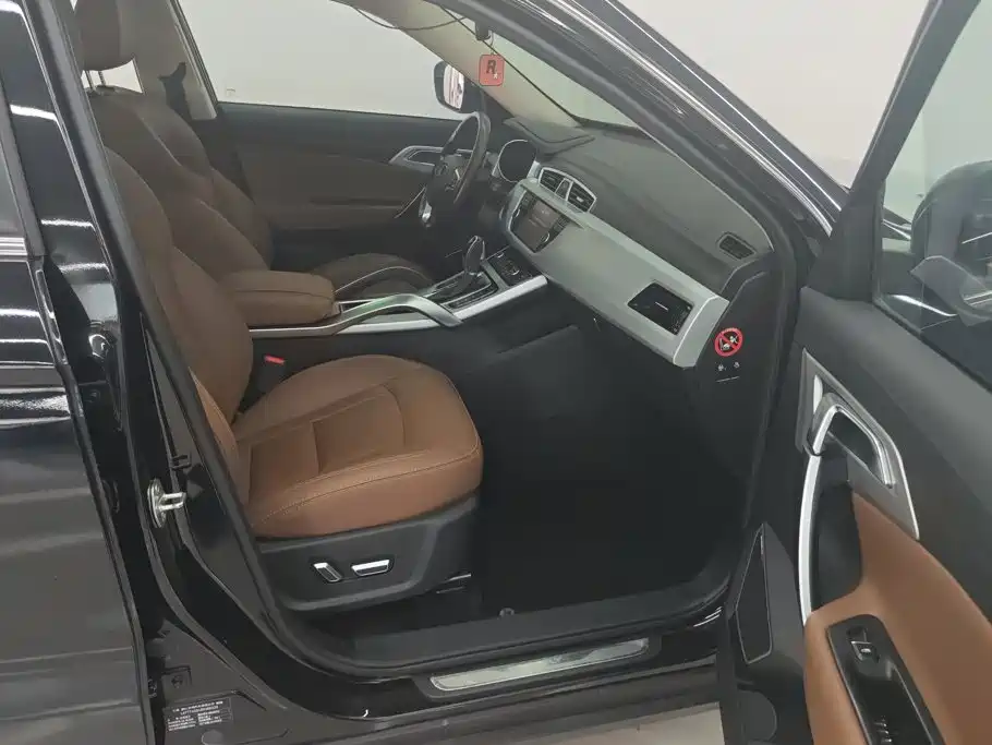 Geely Boyue — миниатюра 8