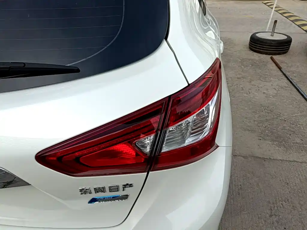 Nissan Tiida 2019 1.6L CVT VI