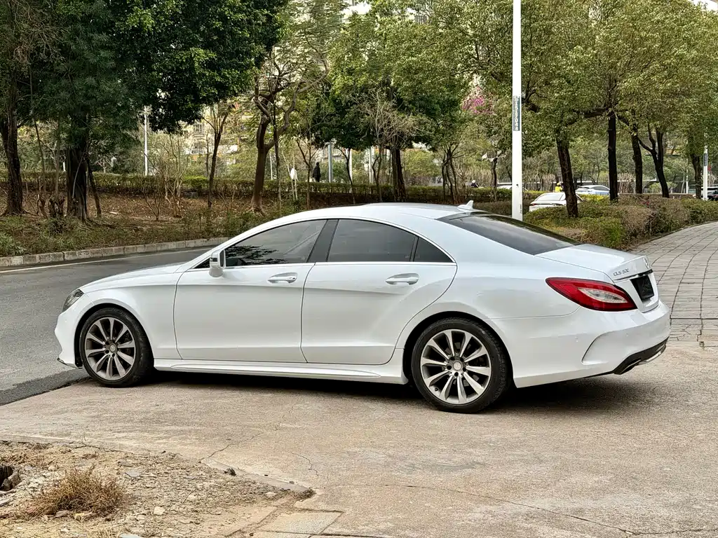 Mercedes-Benz CLS 2015 CLS 320