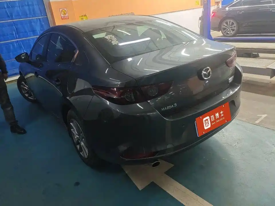 Mazda 3 Axela — миниатюра 3