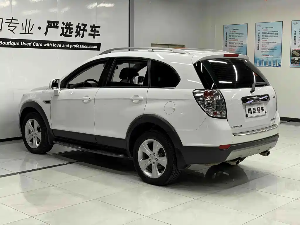 Chevrolet Captiva — миниатюра 3